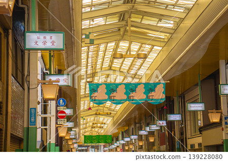 【京都風景】新京極商店街和寺町京極商店街的拱廊 139228080