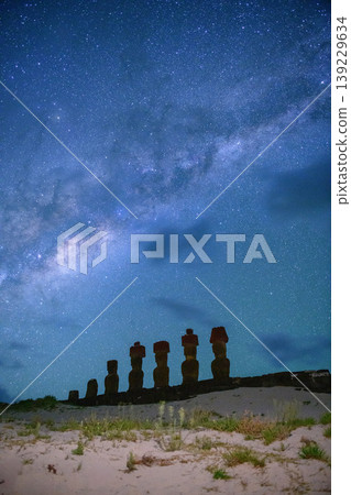 Serene easter island chile moai statue under mysterious starry sky Serene easter island chile moai statue under mysterious starry sky 139229634