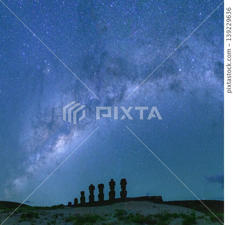 Peaceful milky way and star in night sky over easter island chile 139229636