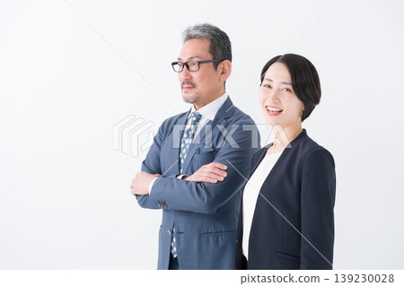 Businessmen in suits 139230028