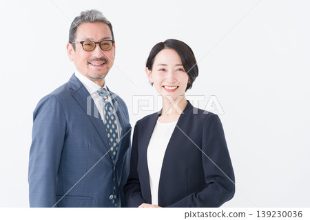穿西裝的商人 139230036
