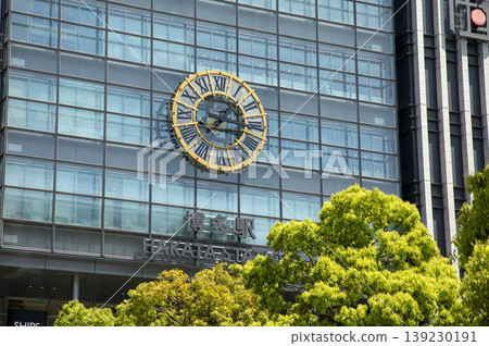 A view of the large clock at JR Kyushu Hakata Station. A view of the large clock at JR Kyushu Hakata Station. 139230191