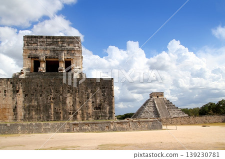 Chichen Itza Jaguar temple Kukulkan Mayan pyramid Chichen Itza Jaguar temple Kukulkan Mayan pyramid 139230781