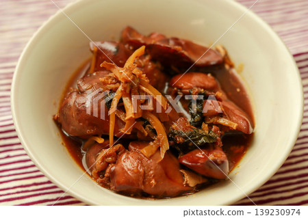 雞肝燉菜（美食照片） 139230974