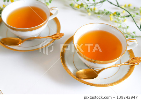 A pair of tea sets A pair of tea sets 139242947