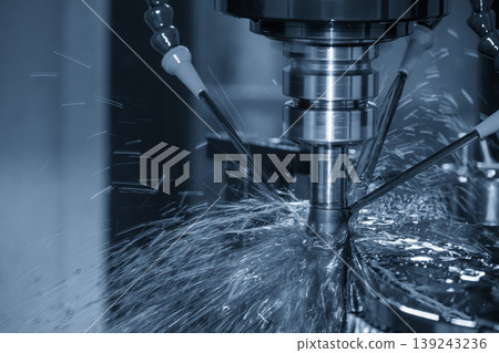 Heavy-duty CNC milling rough cutting process using an indexable tool with oil coolant system. 139243236