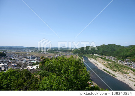 View from the southwest side of the observation deck at Ogura Park in Mino City, Gifu Prefecture, May 2025 View from the southwest side of the observation deck at Ogura Park in Mino City, Gifu Prefecture, May 2025 139243834