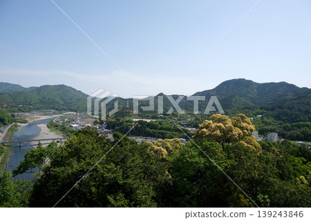 2025年5月1日,從岐阜縣美濃市小倉公園的觀景台向東北方向眺望 2025年5月1日,從岐阜縣美濃市小倉公園的觀景台向東北方向眺望 139243846