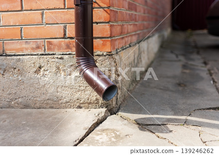 Assessing foundation issues. Reviewing foundation stability and stormwater management strategies Assessing foundation issues. Reviewing foundation stability and stormwater management strategies 139246262