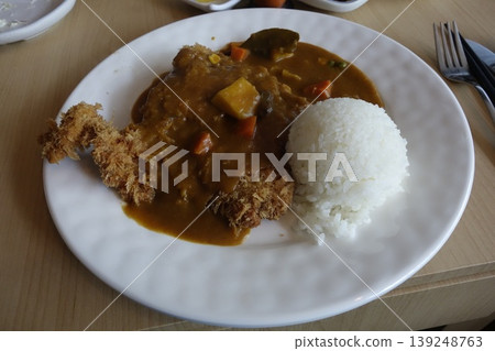 Curry Fried Chicken with Rice Meal 139248763