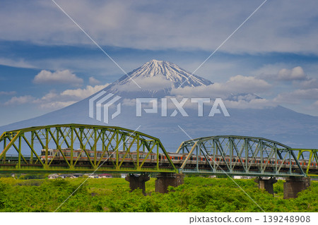 【靜岡縣】從藤川河床眺望富士山 【靜岡縣】從藤川河床眺望富士山 139248908