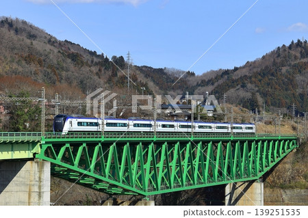 中央幹線穿越鳥澤橋 中央幹線穿越鳥澤橋 139251535