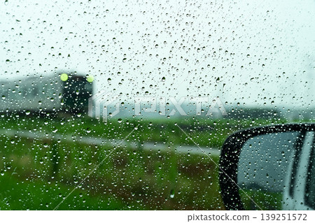 雨和火車 雨和火車 139251572
