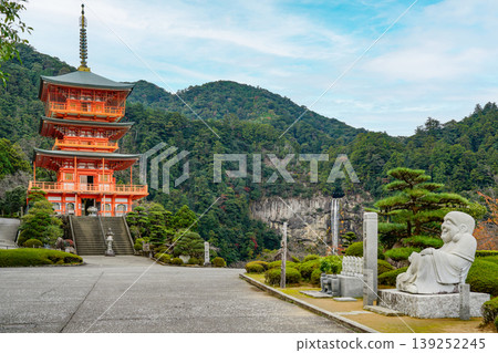 Seiganto-ji Temple's three-story pagoda and Nachi Falls Seiganto-ji Temple's three-story pagoda and Nachi Falls 139252245