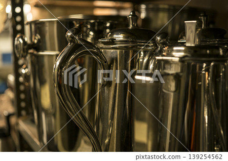 metal pot metal pot 139254562