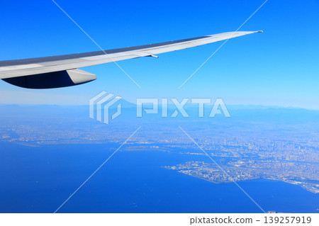 從飛機上看到的東京灣 從飛機上看到的東京灣 139257919