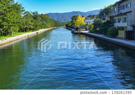 從天橋立(京都府宮津市)的旋轉橋上看到的景色 從天橋立(京都府宮津市)的旋轉橋上看到的景色 139261395