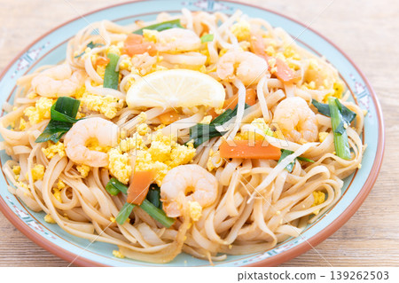 Delicious Thai Pad Thai Delicious Thai Pad Thai 139262503