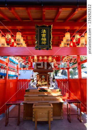 Hōmitsu Inari Shrine located within Hebikubo Shrine Hōmitsu Inari Shrine located within Hebikubo Shrine 139262812