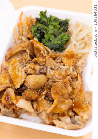 Delicious Korean pork bulgogi bento box Delicious Korean pork bulgogi bento box 139264031