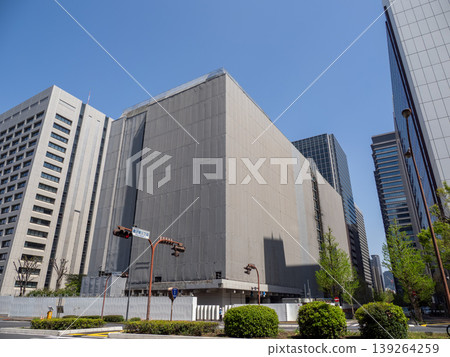 Renovation work site for the new Ministry of the Environment building (former Japan Post headquarters building) Renovation work site for the new Ministry of the Environment building (former Japan Post headquarters building) 139264259