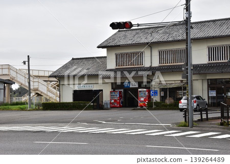 JR Seki Station and the scenery in front of the station in Kameyama City, Mie Prefecture JR Seki Station and the scenery in front of the station in Kameyama City, Mie Prefecture 139264489