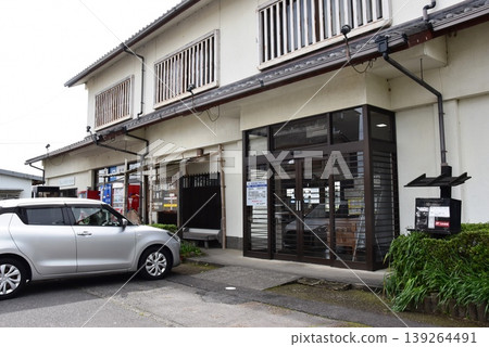 JR關站及三重縣龜山市車站前的景色 JR關站及三重縣龜山市車站前的景色 139264491
