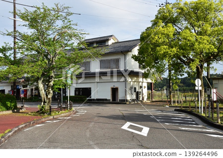 JR關站及三重縣龜山市車站前的景色 139264496
