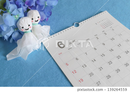 六月日曆和繡球花 六月日曆和繡球花 139264559