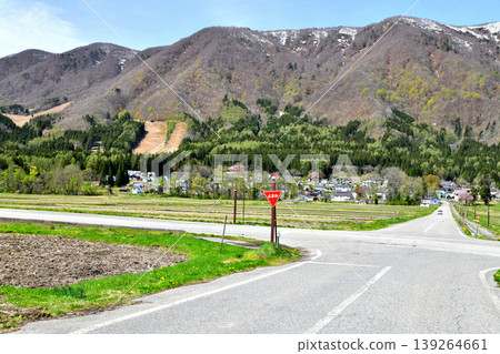長野縣白馬村風景 / 眺望白馬佐之坂滑雪場（長野縣白馬村）[2026.4] 139264661