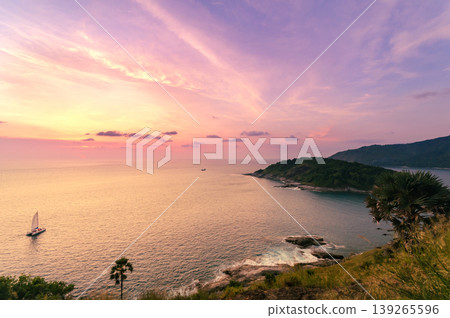 Beautiful sunset view at Promthep cape in Phuket, southern Thailand. Popular tourist destinations 139265596