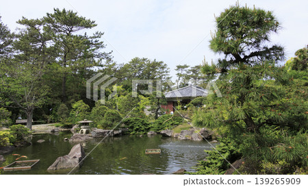 Hayama Shiosai Park, surrounded by fresh greenery. Hayama Shiosai Park, surrounded by fresh greenery. 139265909