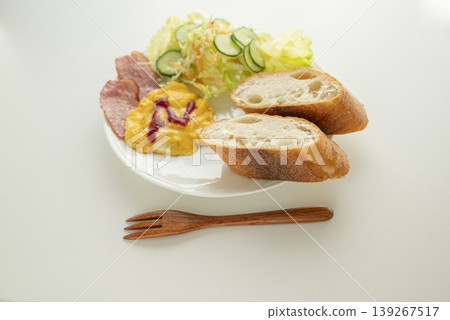 One plate in a bucket and breakfast One plate in a bucket and breakfast 139267517