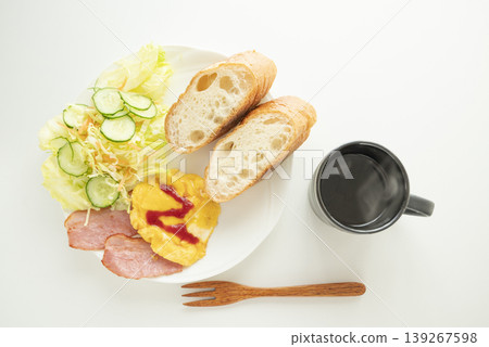 One-plate breakfast in a bucket 139267598