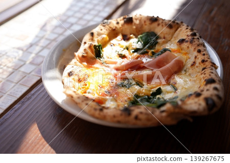 Authentic, freshly baked pizza to enjoy for lunch during your winter sightseeing in Nikko. Authentic, freshly baked pizza to enjoy for lunch during your winter sightseeing in Nikko. 139267675
