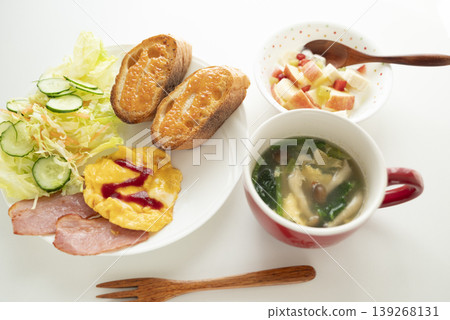Mentaiko French Bread One-Plate Breakfast Mentaiko French Bread One-Plate Breakfast 139268131