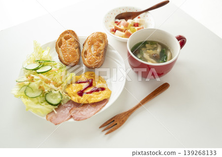 Mentaiko French Bread One-Plate Breakfast Mentaiko French Bread One-Plate Breakfast 139268133