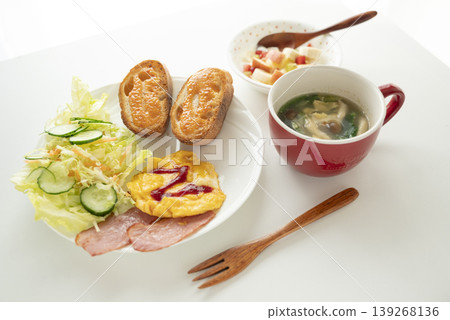 Mentaiko French Bread One-Plate Breakfast Mentaiko French Bread One-Plate Breakfast 139268136