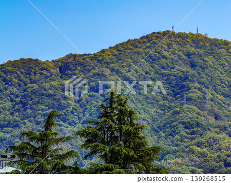 新鮮的綠色山 新鮮的綠色山 139268515