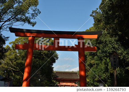 下鴨神社：從鳥居看到的正門（京都市左京區） 139268793