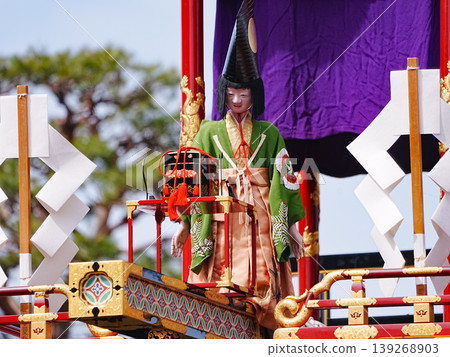 Karakuri puppets for the Sanbaso dance at the Takayama Festival 139268903