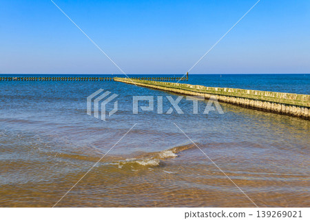 Wooden breakwater in the Baltic sea, Poland Wooden breakwater in the Baltic sea, Poland 139269021
