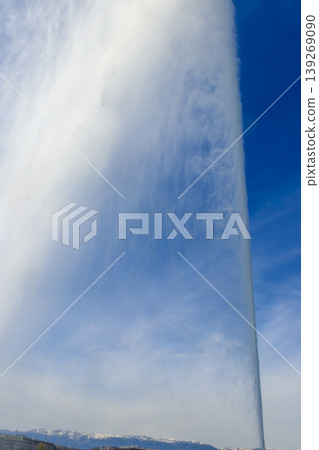 The Jet d'Eau fountain in Geneva, Switzerland. Symbol of Geneva The Jet d'Eau fountain in Geneva, Switzerland. Symbol of Geneva 139269090