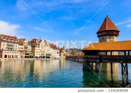 Chapel bridge spanning the river Reuss in the city of Lucerne, Switzerland Chapel bridge spanning the river Reuss in the city of Lucerne, Switzerland 139269099