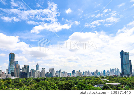 The cityscape of Bangkok, full of greenery The cityscape of Bangkok, full of greenery 139271440