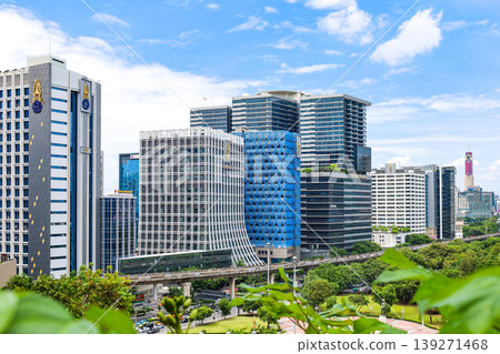 The cityscape of Bangkok, full of greenery The cityscape of Bangkok, full of greenery 139271468