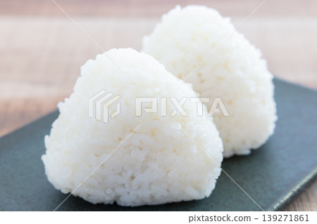 Delicious white rice ball 139271861