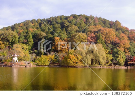 Autumn-colored mountains and Mishima Pond Autumn-colored mountains and Mishima Pond 139272160