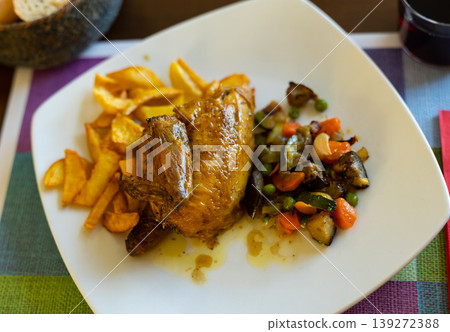 Chicken with stewed vegetables and potatoes Chicken with stewed vegetables and potatoes 139272388