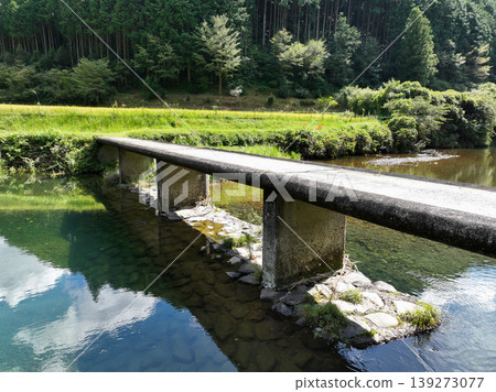 Takahashi Sediment Bridge Nakatosa Town, Kochi Prefecture 139273077